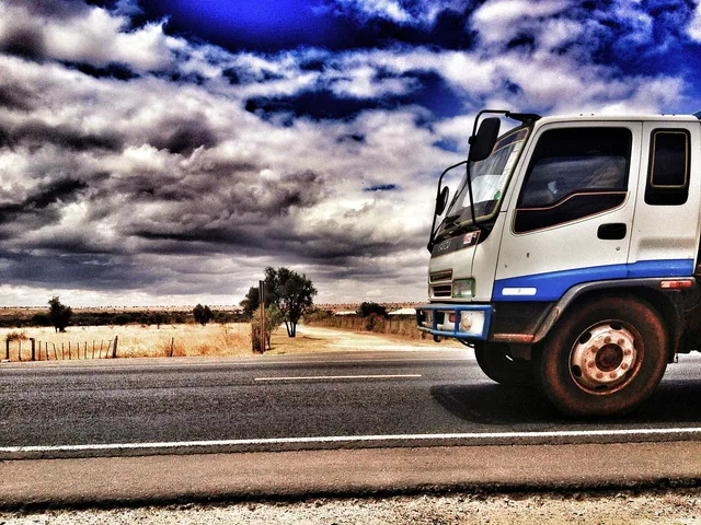 truck, travel, lorry, car wallpapers, trucking, road, transport, transportation, logistics, street, vehicle, car. Chicago logistics and retail metrics, a dashboard overview for the Midwest